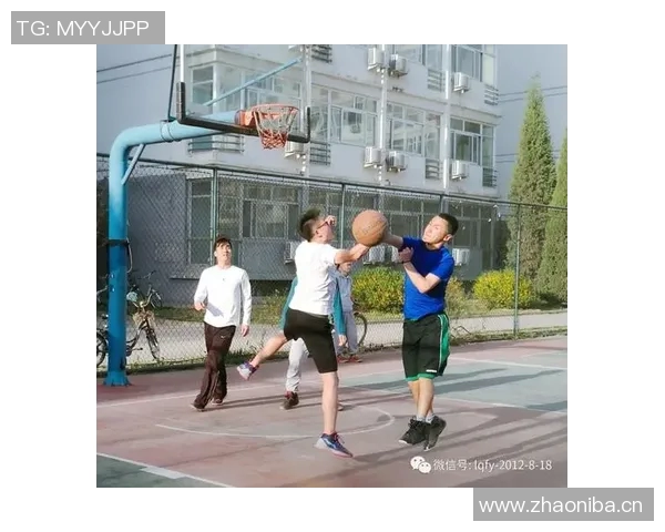 深圳滑板队区域防守分析与战术调整探讨